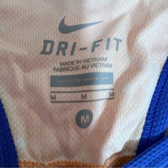 Nike Dri fit women’s tank top size Medium EUC - Picture 4 of 4